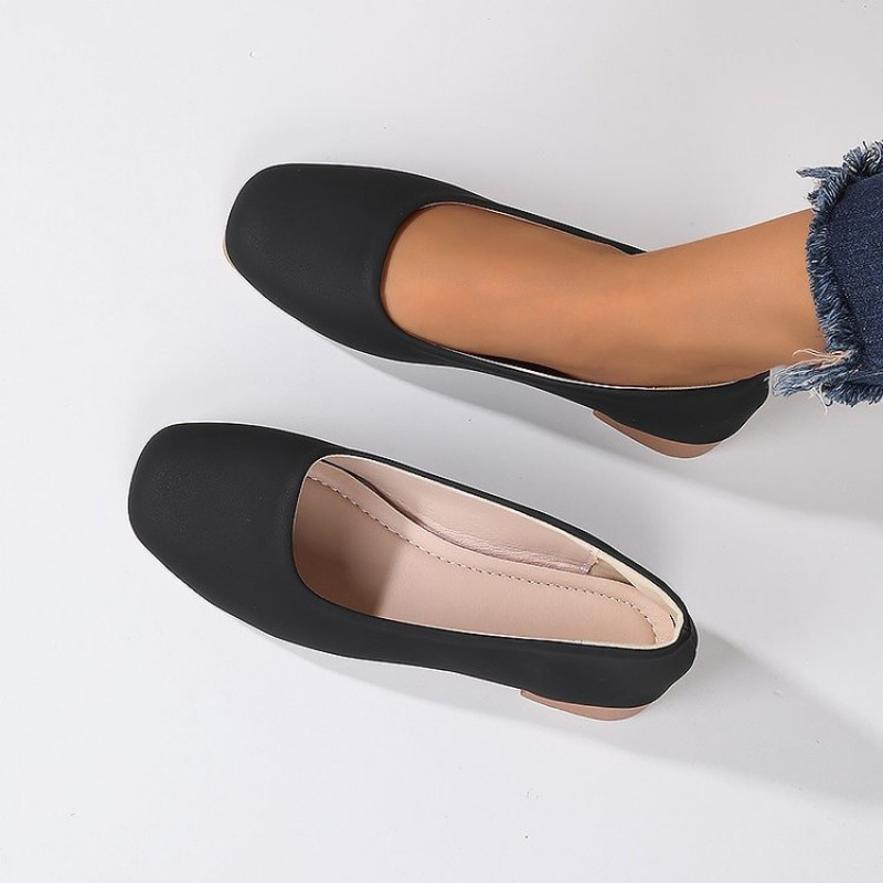 Soft Leather Round Toe Slip-On - Women Shoes Casual ulasan dan harga