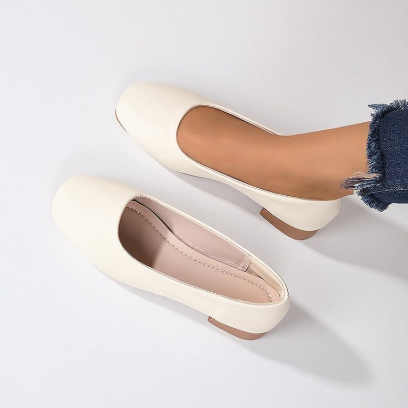 Soft Leather Round Toe Slip-On - Women Shoes Casual ulasan dan harga