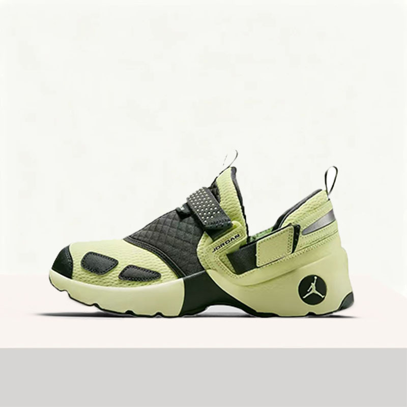 Nike Air Jordan Trunner LX Wom - Women'S Shoes Nike Jordan ulasan dan harga