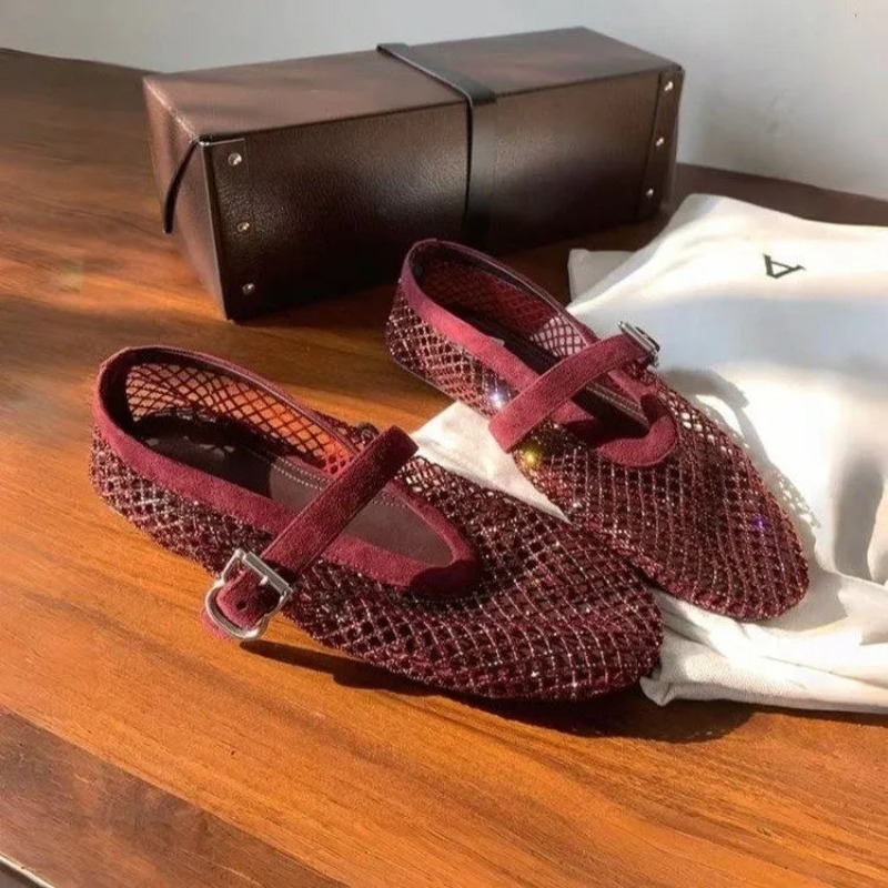Hollow Rhinestone Baotou Sanda - Women Shoes Casual ulasan dan harga