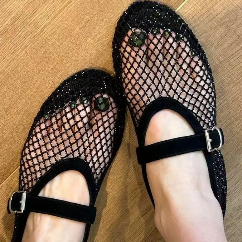 Hollow Rhinestone Baotou Sanda - Women Shoes Casual ulasan dan harga