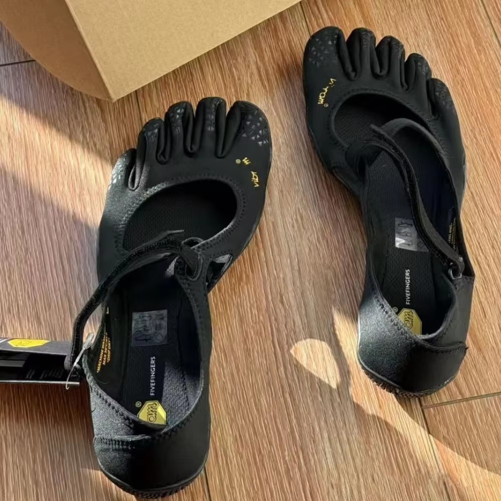 Lightweight, breathable, and q - Women'S Shoes Louis Vuitton ulasan dan harga
