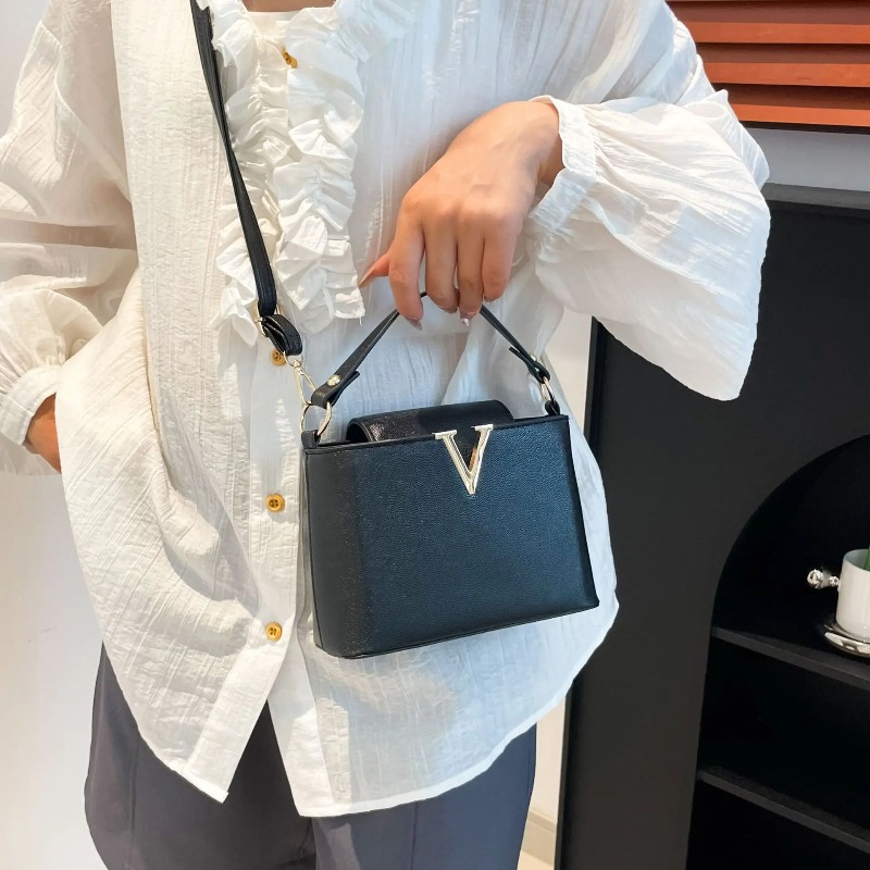 Luxury Women's Tote Bag, Chic  - Women'S Shoes Louis Vuitton ulasan dan harga